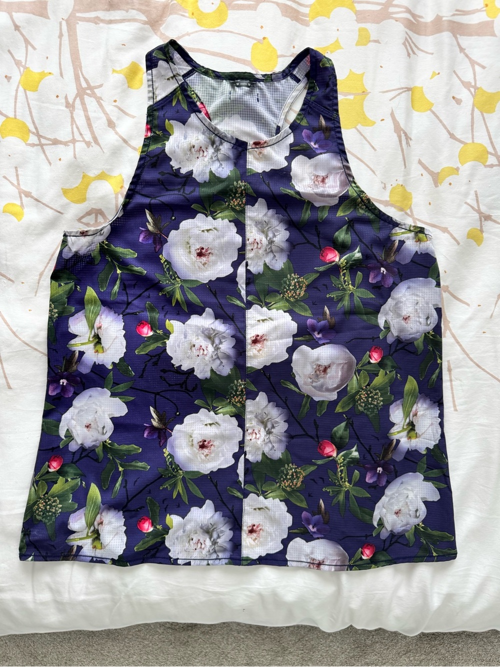 Oiselle Floral Racerback Tank Top - Navy with White Bloom Print